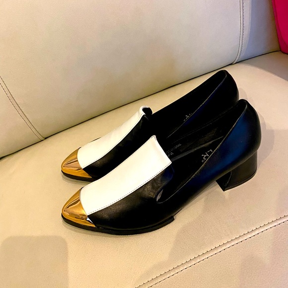 Shoes - Picture 2 of 3